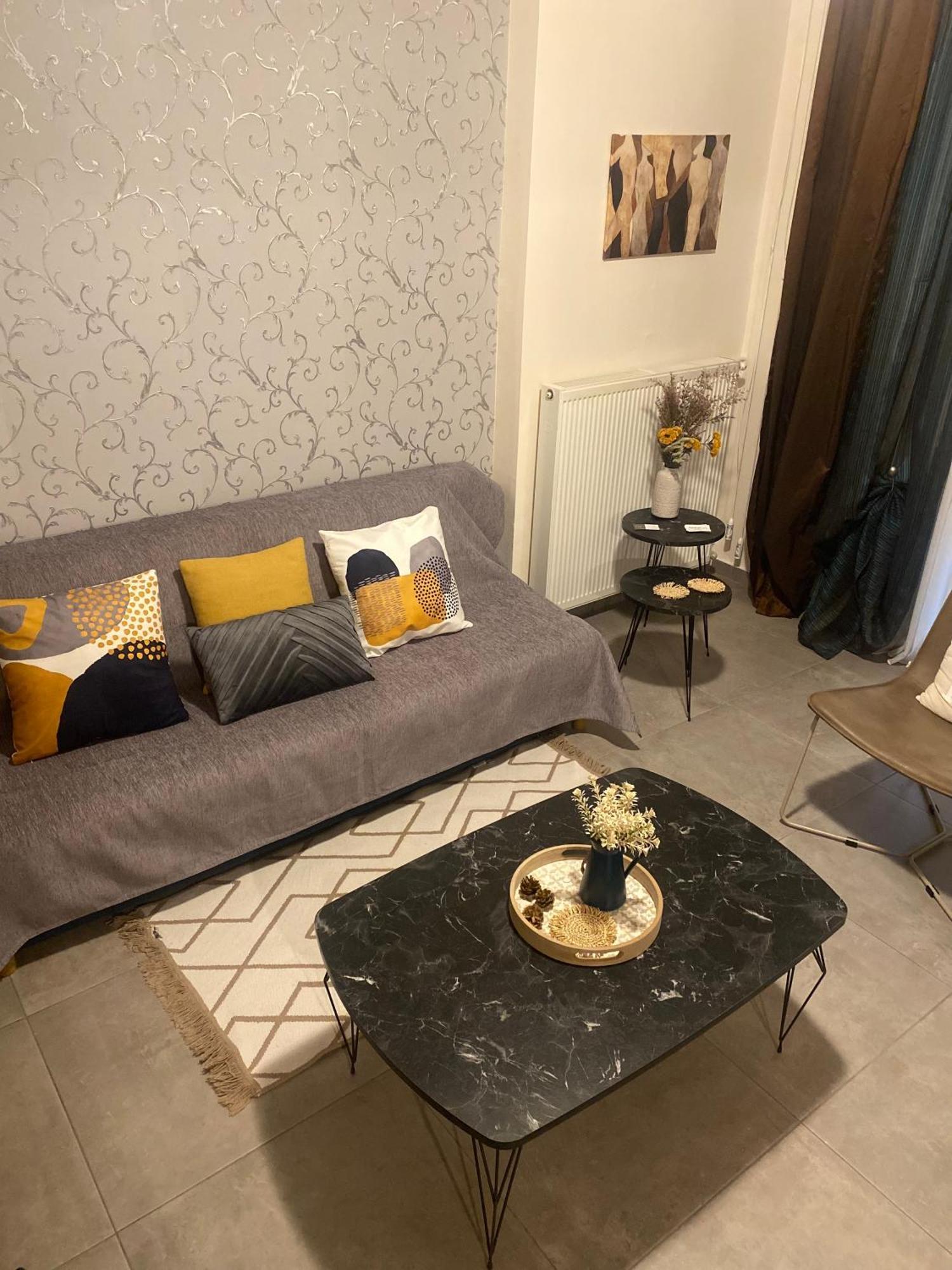 Στυλ & Άνεση Στο Κέντρο La Maison 12 Ανακαινισμένο Διαμέρισμα Larissa Exterior foto